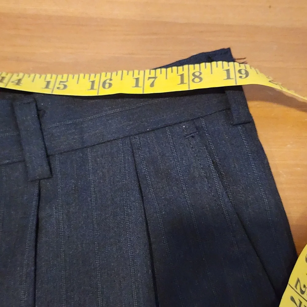 Hart Schaffner Marx 2pc Business Suit Pinstripe 44R Gray Wool Professional VTG